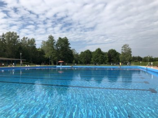 Titelbild Freibad Buttstädt „Zum neuen Teich“