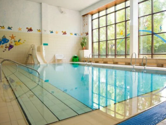 Titelbild Schwimmhalle – Apolda